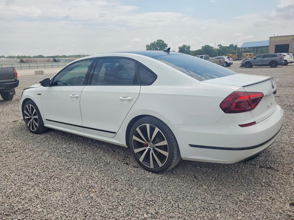 2018 Volkswagen Passat მანქანა იყიდება აუქციონზე, vin: 1VWJM7A34JC035115, აუქციონის ნომერი: 64205896