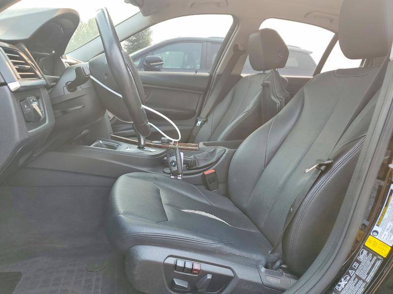 63605176 :رقم المزاد ، WBA3B5G58FNS15916 vin ، 2015 Bmw 328 مزاد بيع