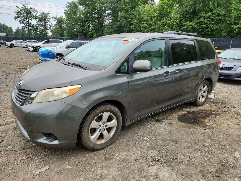 2011 Toyota Sienna მანქანა იყიდება აუქციონზე, vin: 5TDKK3DC7BS023851, აუქციონის ნომერი: 63054186