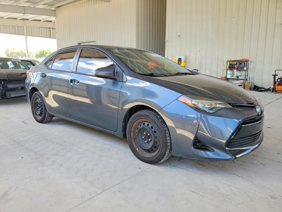 63907846 :رقم المزاد ، 2T1BURHE5JC040499 vin ، 2018 Toyota Corolla مزاد بيع