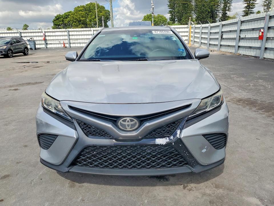 Продаж на аукціоні авто 2018 Toyota Camry, vin: 4T1B11HK6JU117900, номер лоту: 67186496