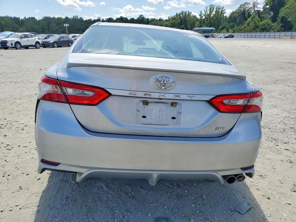 Продаж на аукціоні авто 2018 Toyota Camry, vin: 4T1B11HK6JU065104, номер лоту: 65752616