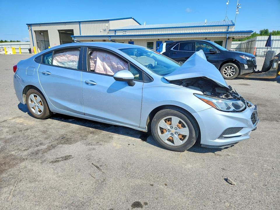 64771336 :رقم المزاد ، 1G1BC5SM7J7191379 vin ، 2018 Chevrolet Cruze مزاد بيع