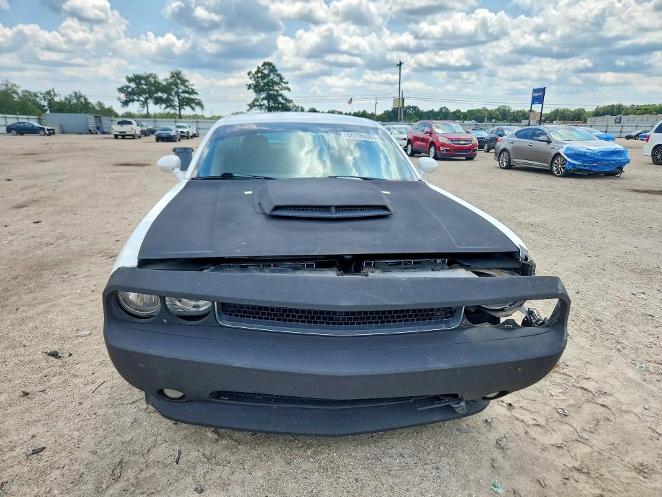 66290886 :رقم المزاد ، 2B3CJ4DG3BH530634 vin ، 2011 Dodge Challenger مزاد بيع