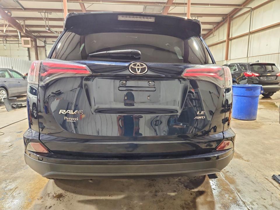 2018 Toyota Rav4 მანქანა იყიდება აუქციონზე, vin: JTMBFREV8JJ219235, აუქციონის ნომერი: 63745866