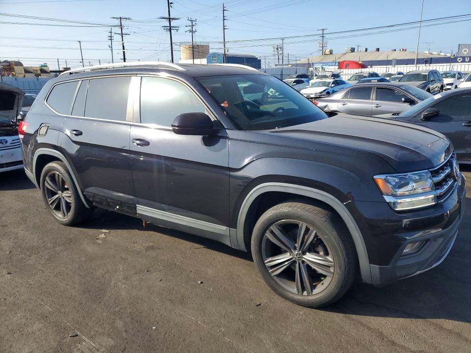 66824726 :رقم المزاد ، 1V2KR2CA3JC505740 vin ، 2018 Volkswagen Atlas مزاد بيع