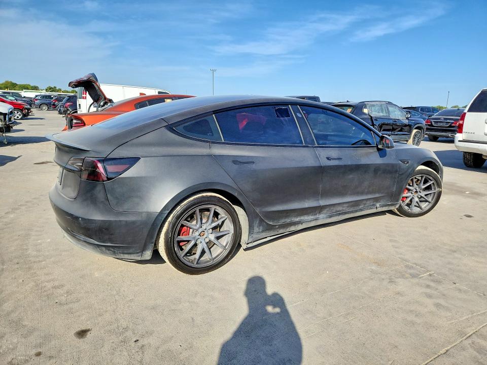 65436506 :رقم المزاد ، 5YJ3E1EA3NF200983 vin ، 2022 Tesla Model 3 مزاد بيع