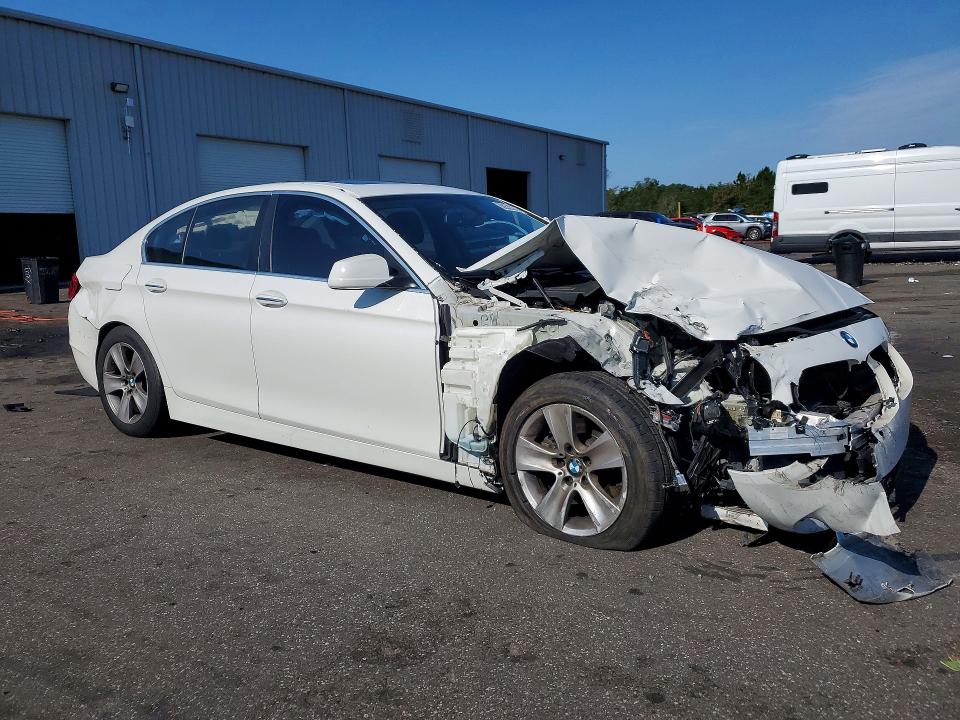 65535236 :رقم المزاد ، WBAXG5C54DD230182 vin ، 2013 Bmw 528 مزاد بيع