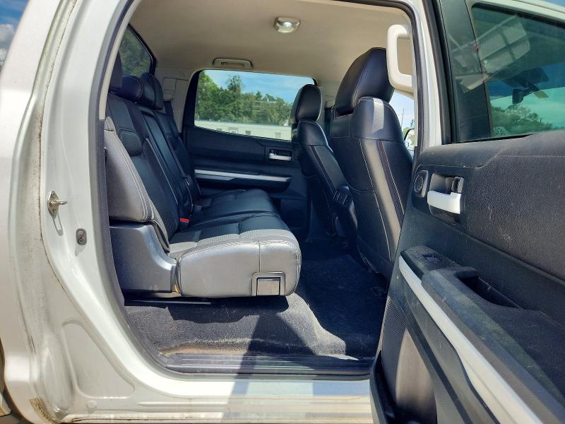 63467266 :رقم المزاد ، 5TFDW5F16GX560331 vin ، 2016 Toyota Tundra مزاد بيع