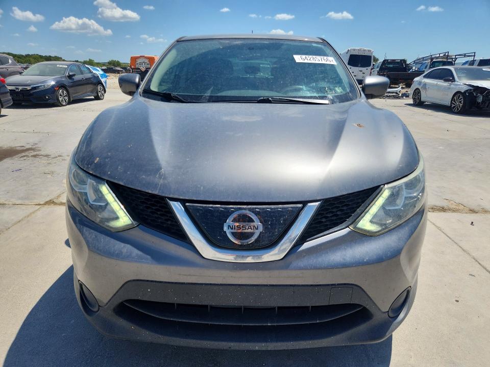 64285766 :رقم المزاد ، JN1BJ1CP0KW230340 vin ، 2019 Nissan Rogue Sport مزاد بيع