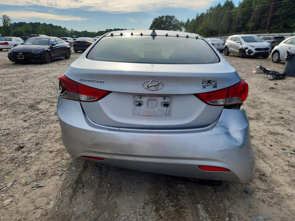 Продажа на аукционе авто 2012 Hyundai Elantra, vin: 5NPDH4AE9CH074682, номер лота: 64043026