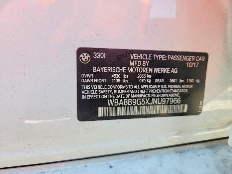 64761386 :رقم المزاد ، WBA8B9G5XJNU97966 vin ، 2018 Bmw 330 مزاد بيع