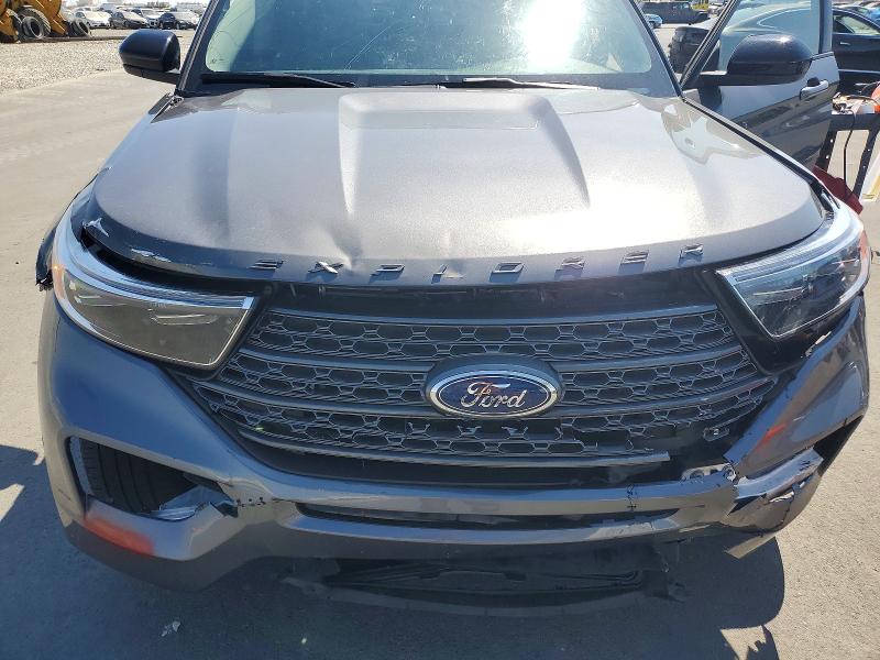 63733756 :رقم المزاد ، 1FMSK8DHXNGB02837 vin ، 2022 Ford Explorer مزاد بيع