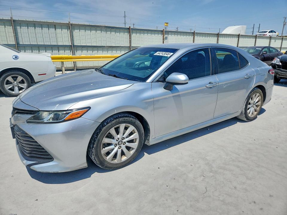Продажа на аукционе авто 2018 Toyota Camry, vin: 4T1B11HK8JU053147, номер лота: 64243046