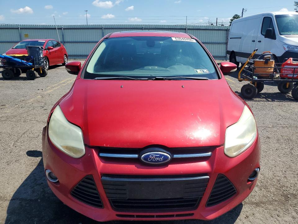 63940496 :رقم المزاد ، 1FAHP3M21CL101679 vin ، 2012 Ford Focus مزاد بيع