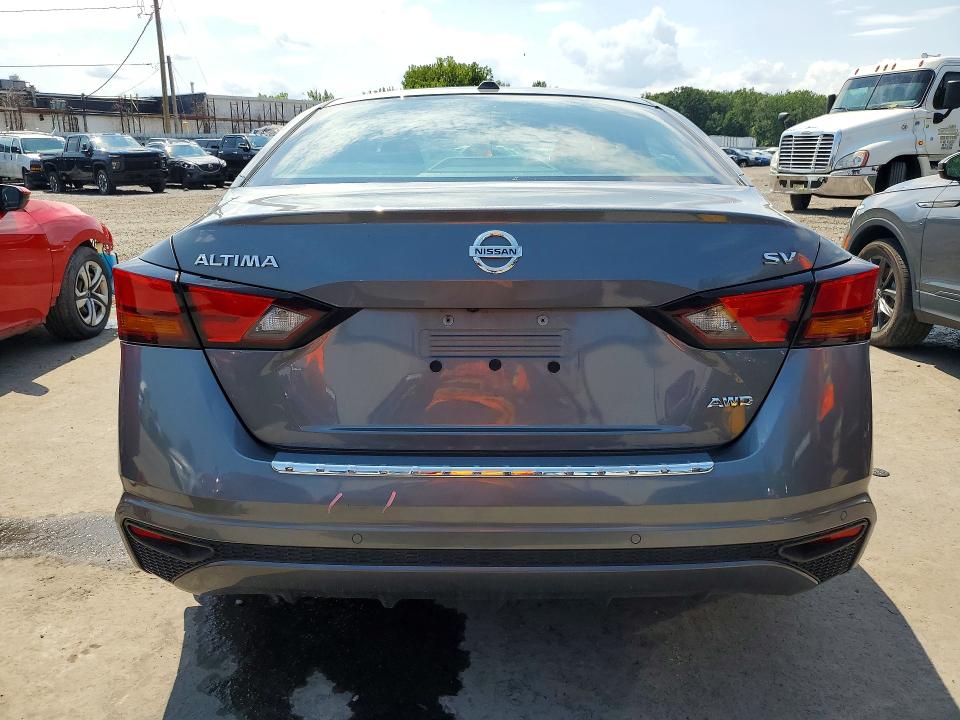 62155206 :رقم المزاد ، 1N4BL4DW6MN385889 vin ، 2021 Nissan Altima مزاد بيع
