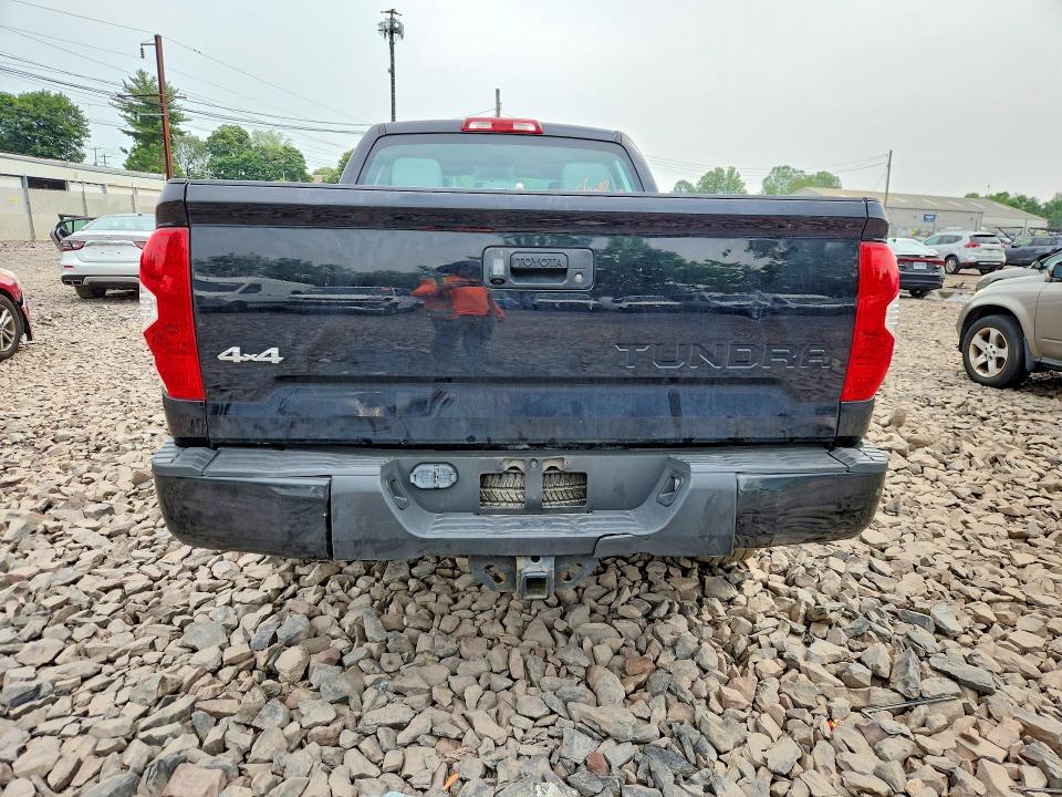 Aukcja sprzedaży 2017 Toyota Tundra, vin: 5TFUM5F1XHX073429, numer aukcji: 64361006