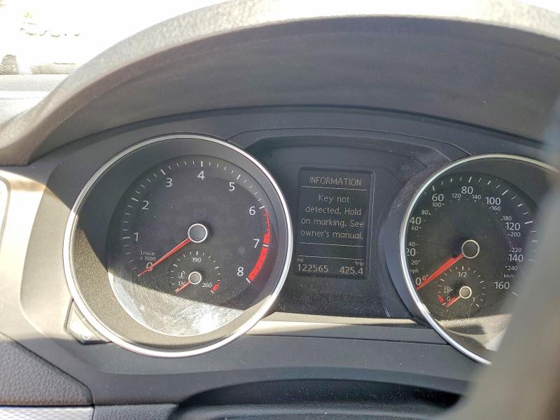 66133056 :رقم المزاد ، 3VWDB7AJ7HM393979 vin ، 2017 Volkswagen Jetta مزاد بيع