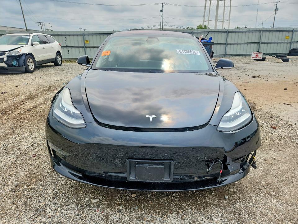 Продажа на аукционе авто 2018 Tesla Model 3, vin: 5YJ3E1EA0JF151980, номер лота: 64196576