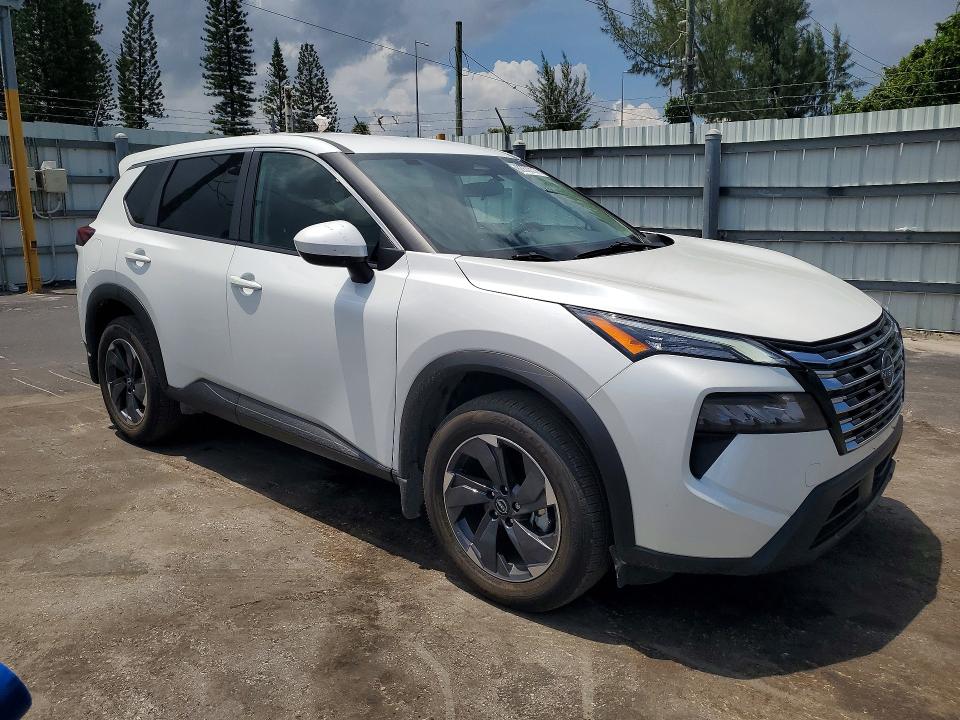 Продаж на аукціоні авто 2026 Nissan Rogue, vin: 5N1BT3BA8TC670966, номер лоту: 63880116