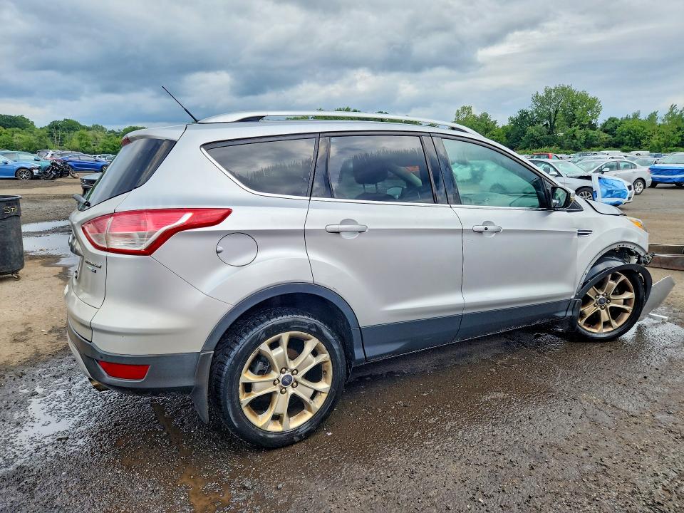 Продаж на аукціоні авто 2016 Ford Escape, vin: 1FMCU9J92GUA58256, номер лоту: 65485766