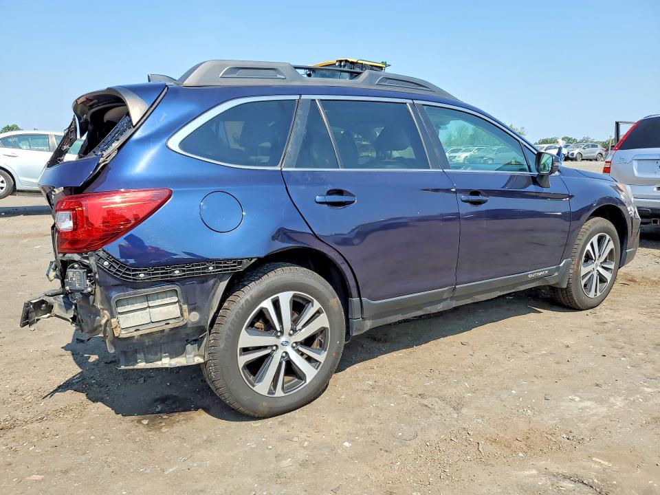 64677896 :رقم المزاد ، 4S4BSANC4J3313351 vin ، 2018 Subaru Outback مزاد بيع