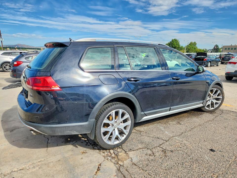 Продаж на аукціоні авто 2017 Volkswagen Golf Alltrack, vin: 3VWH17AU8HM517143, номер лоту: 65372686