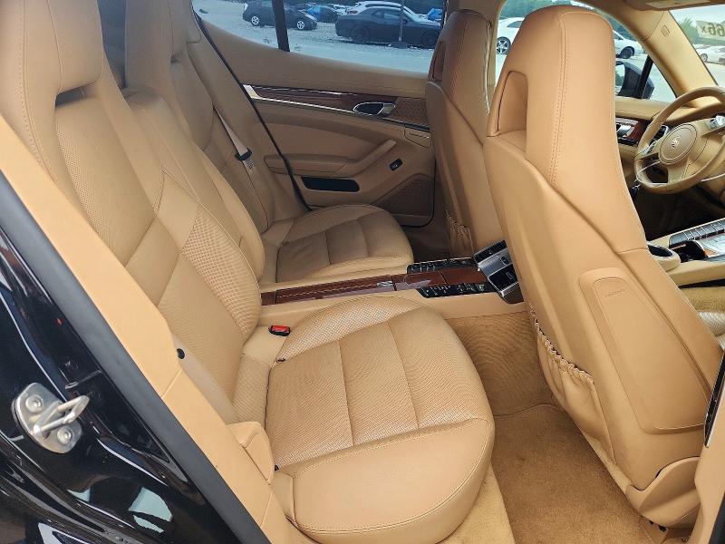 63988566 :رقم المزاد ، WP0AA2A70EL010168 vin ، 2014 Porsche Panamera مزاد بيع