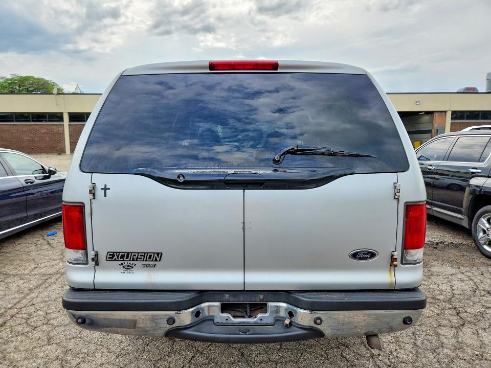 64243156 :رقم المزاد ، 1FMNU41L61EB52021 vin ، 2001 Ford Excursion مزاد بيع