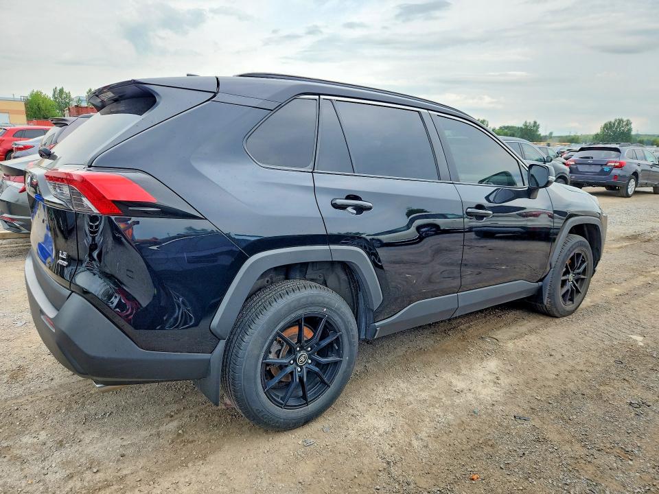 Продажа на аукционе авто 2021 Toyota Rav4, vin: 2T3B1RFV9MC245427, номер лота: 64478996