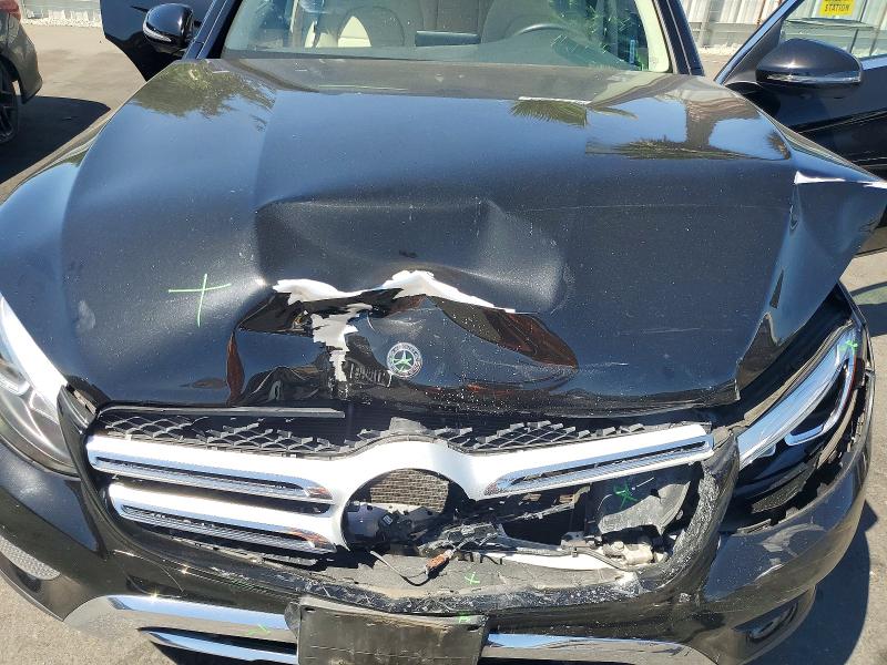 63911186 :رقم المزاد ، WDC0G4KB3KF615086 vin ، 2019 Mercedes-benz Glc مزاد بيع