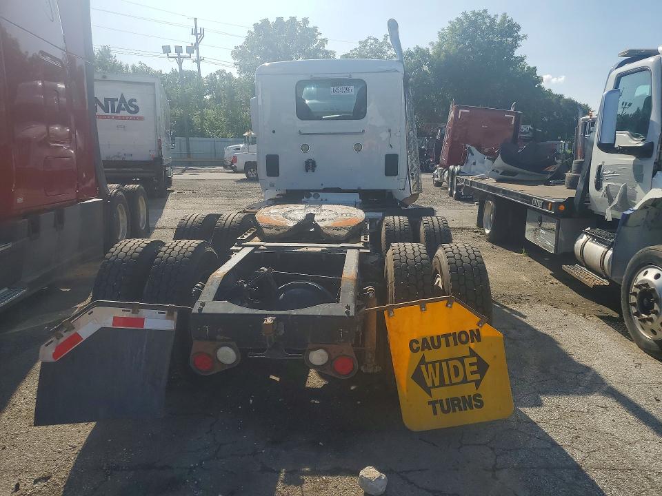 Продажа на аукционе авто 2018 Peterbilt 579, vin: 1XPBDP9XXJD432433, номер лота: 64540396