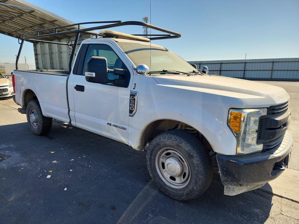 2017 Ford F350 მანქანა იყიდება აუქციონზე, vin: 1FTRF3ATXHEC09826, აუქციონის ნომერი: 63285316