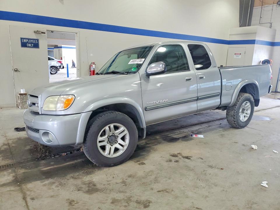 2005 Toyota Tundra მანქანა იყიდება აუქციონზე, vin: 5TBBT44175S462871, აუქციონის ნომერი: 64097236