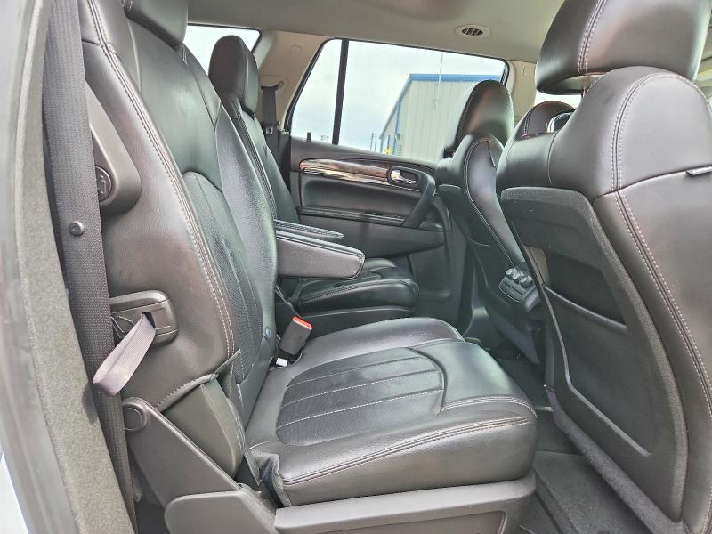 63651996 :رقم المزاد ، 5GAKVBKD4GJ127202 vin ، 2016 Buick Enclave مزاد بيع