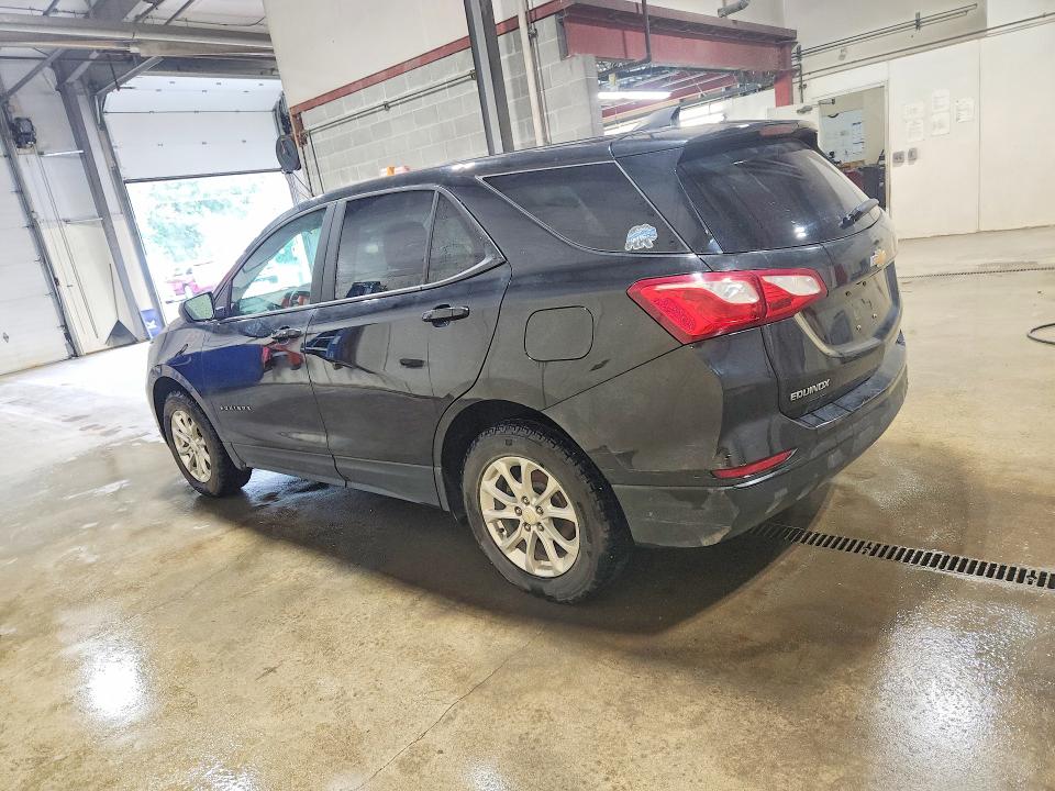 62705206 :رقم المزاد ، 2GNAXSEV8M6114915 vin ، 2021 Chevrolet Equinox مزاد بيع