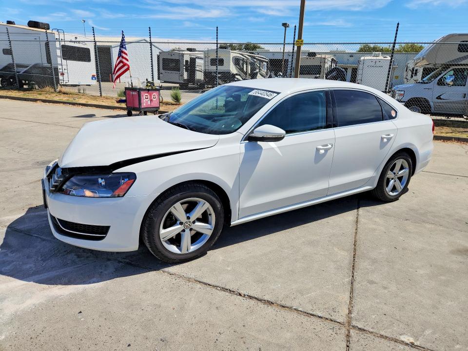 2012 Volkswagen Passat მანქანა იყიდება აუქციონზე, vin: 1VWBP7A32CC097322, აუქციონის ნომერი: 66440546