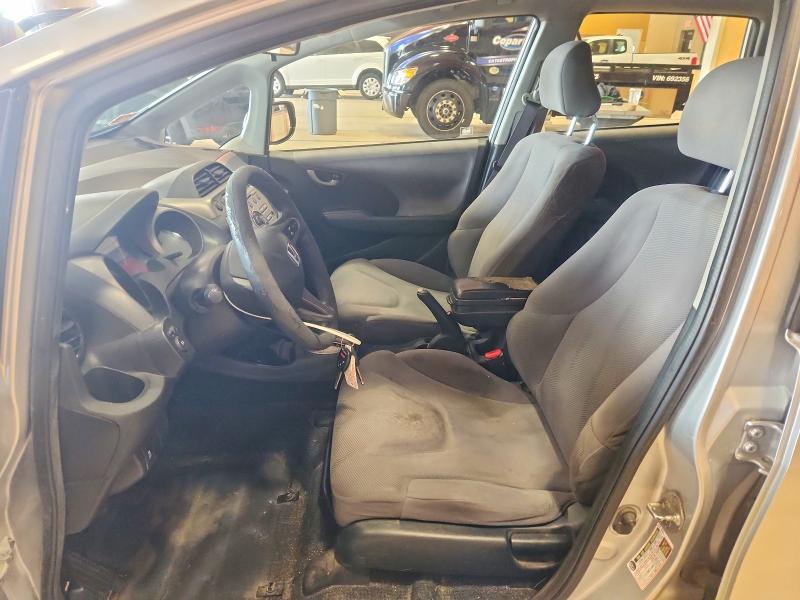 64631646 :رقم المزاد ، JHMGE8H33BC008512 vin ، 2011 Honda Fit مزاد بيع