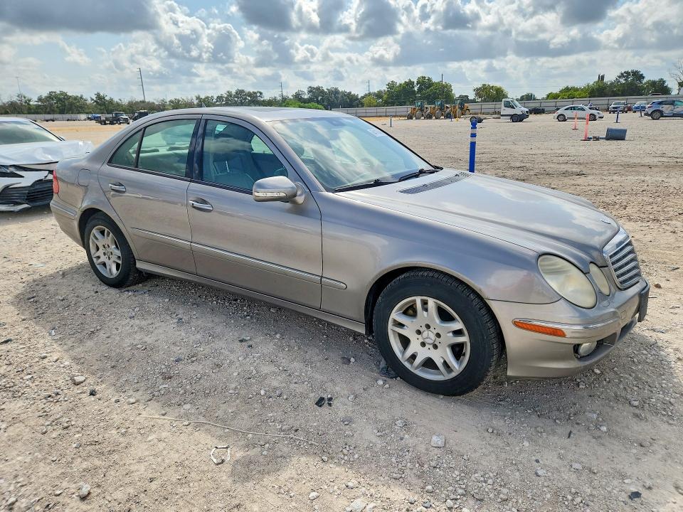 2007 Mercedes-benz E მანქანა იყიდება აუქციონზე, vin: WDBUF22X97B046686, აუქციონის ნომერი: 64116496