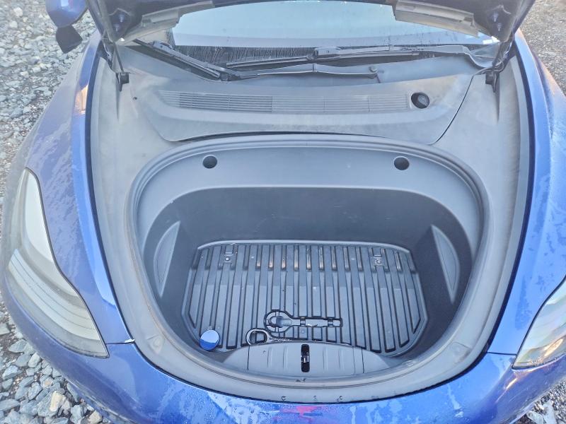 61454666 :رقم المزاد ، 5YJ3E1EA7NF369517 vin ، 2022 Tesla Model 3 مزاد بيع