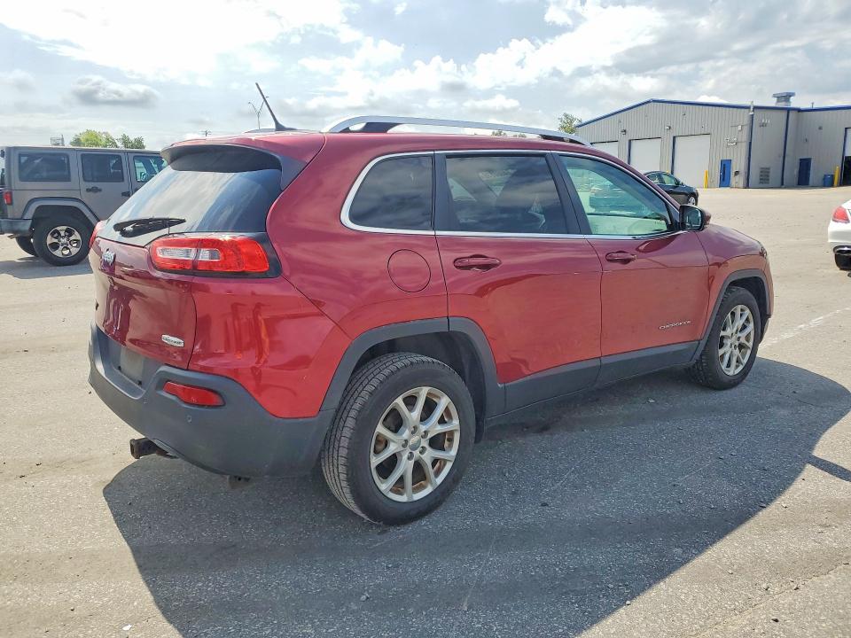 64660536 :رقم المزاد ، 1C4PJLCB7HW640662 vin ، 2017 Jeep Cherokee مزاد بيع