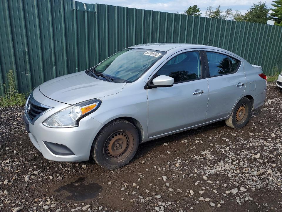 65349986 :رقم المزاد ، 3N1CN7AP6JK415856 vin ، 2018 Nissan Versa مزاد بيع