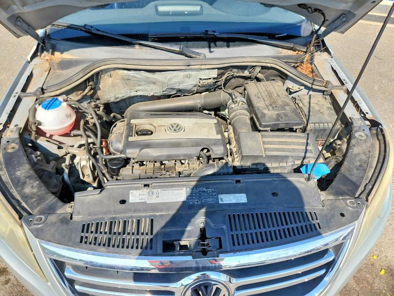 Продаж на аукціоні авто 2011 Volkswagen Tiguan, vin: WVGAV7AX2BW547129, номер лоту: 64398146