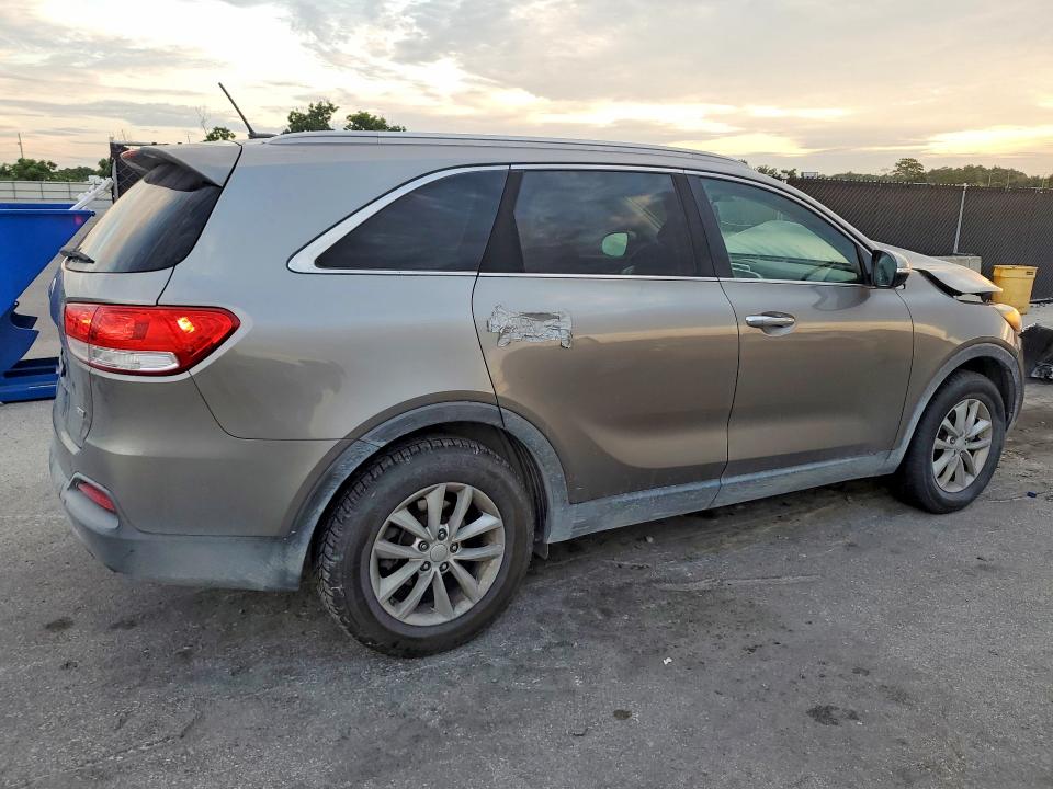 2016 Kia Sorento მანქანა იყიდება აუქციონზე, vin: 5XYPG4A38GG182142, აუქციონის ნომერი: 65823506