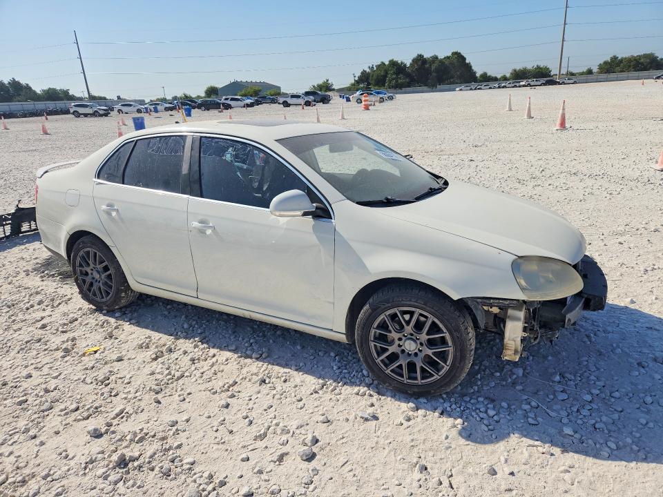 66064116 :رقم المزاد ، 3VWRM71KX8M168769 vin ، 2008 Volkswagen Jetta مزاد بيع