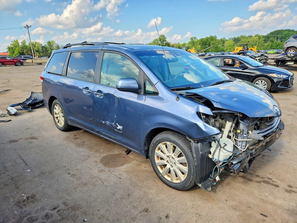 Aukcja sprzedaży 2013 Toyota Sienna, vin: 5TDDK3DC0DS061353, numer aukcji: 64264216