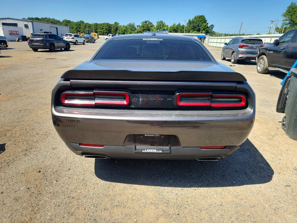 64644126 :رقم المزاد ، 2C3CDZBT1NH191917 vin ، 2022 Dodge Challenger مزاد بيع