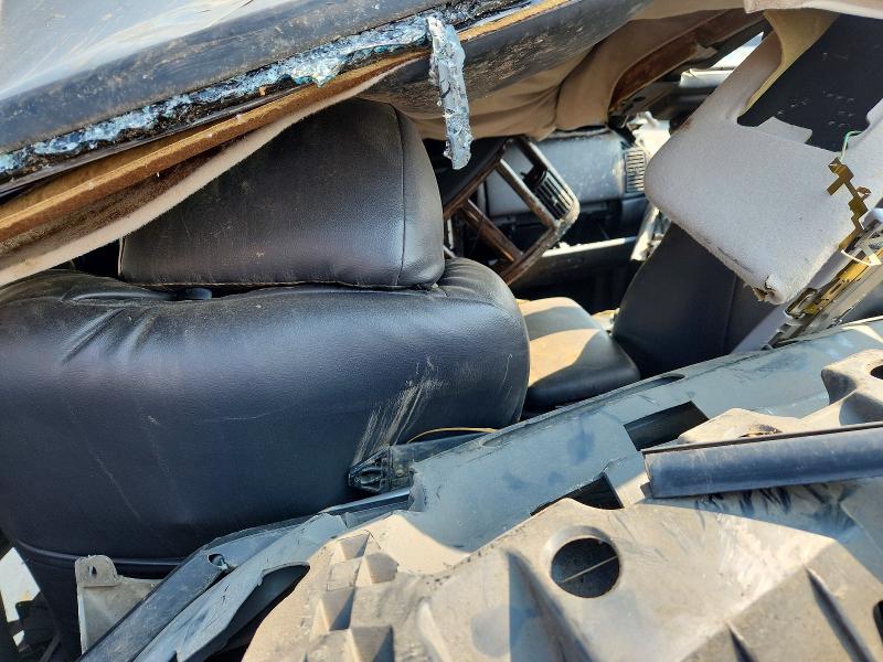 63909606 :رقم المزاد ، 1J4FT68S5YL231233 vin ، 2000 Jeep Cherokee مزاد بيع
