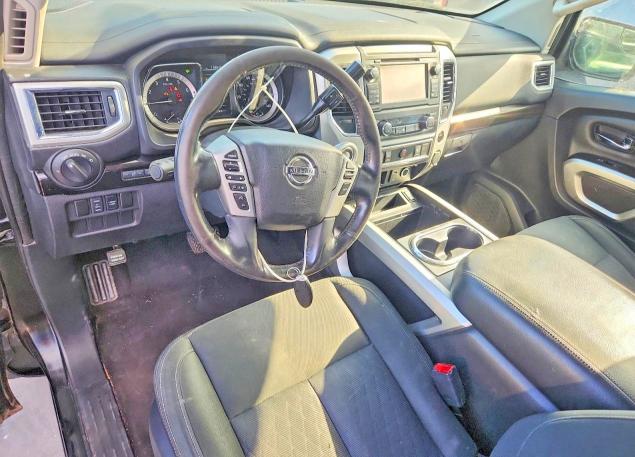 66342836 :رقم المزاد ، 1N6AA1C66JN511012 vin ، 2018 Nissan Titan مزاد بيع