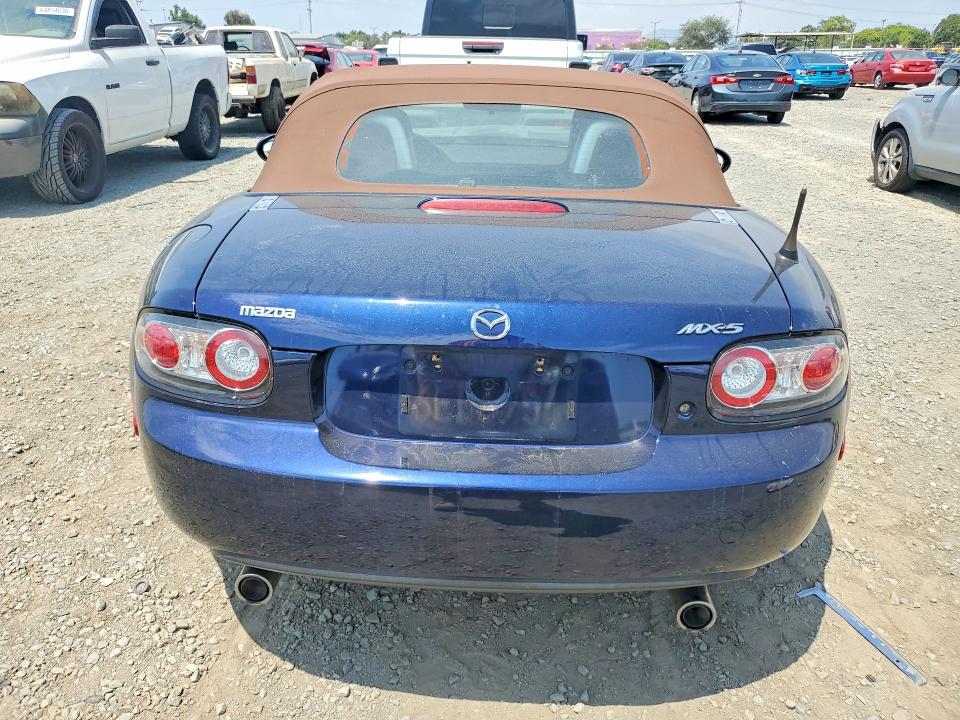 64328466 :رقم المزاد ، JM1NC25F480139937 vin ، 2008 Mazda Mx-5 Miata مزاد بيع